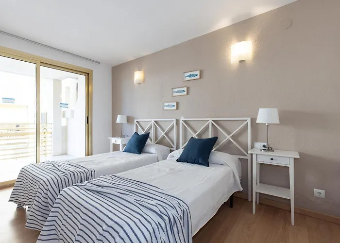 Uhc Novelty Apartments