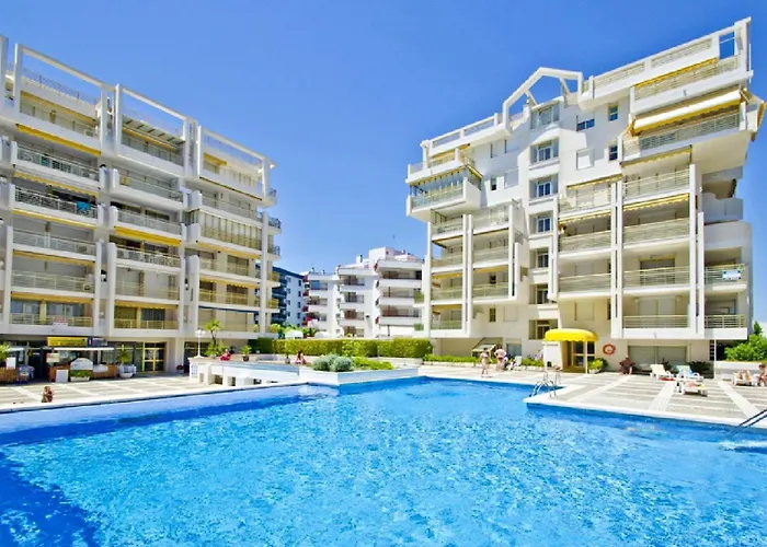 Uhc Novelty Apartments
