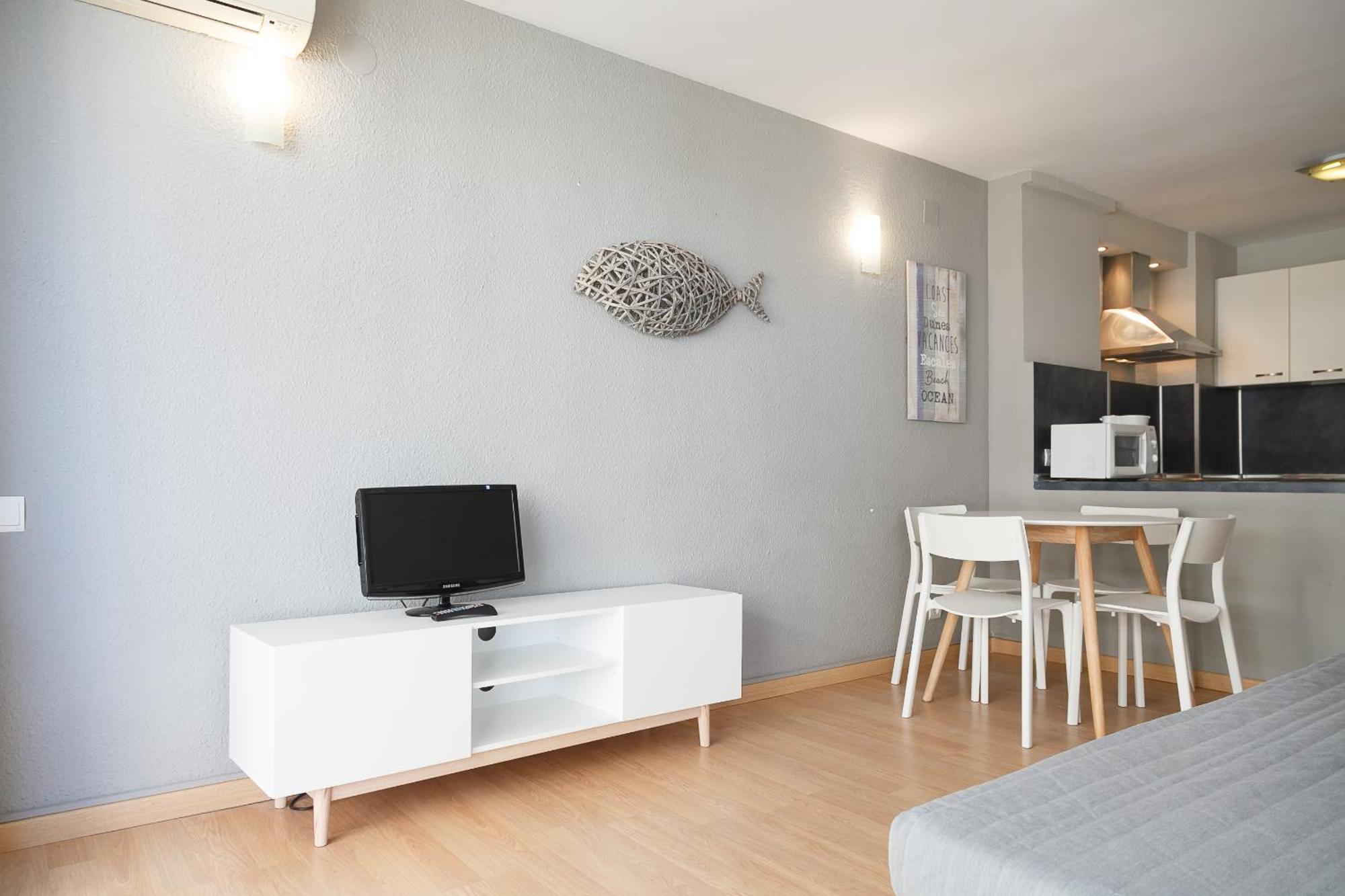 Uhc Novelty Apartment Salou