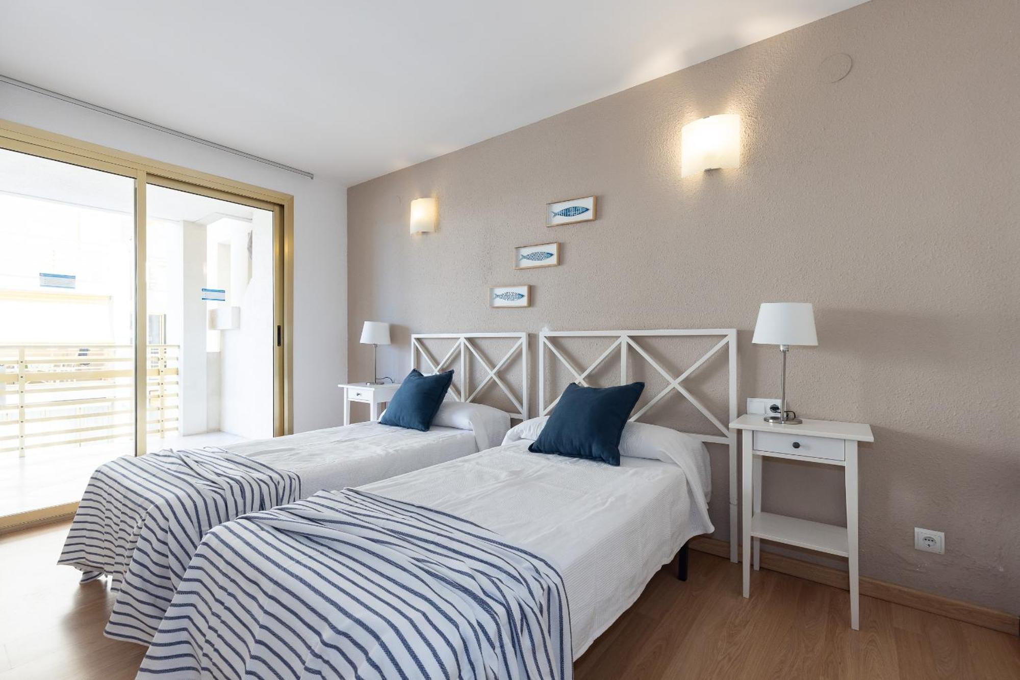 Uhc Novelty Apartment *