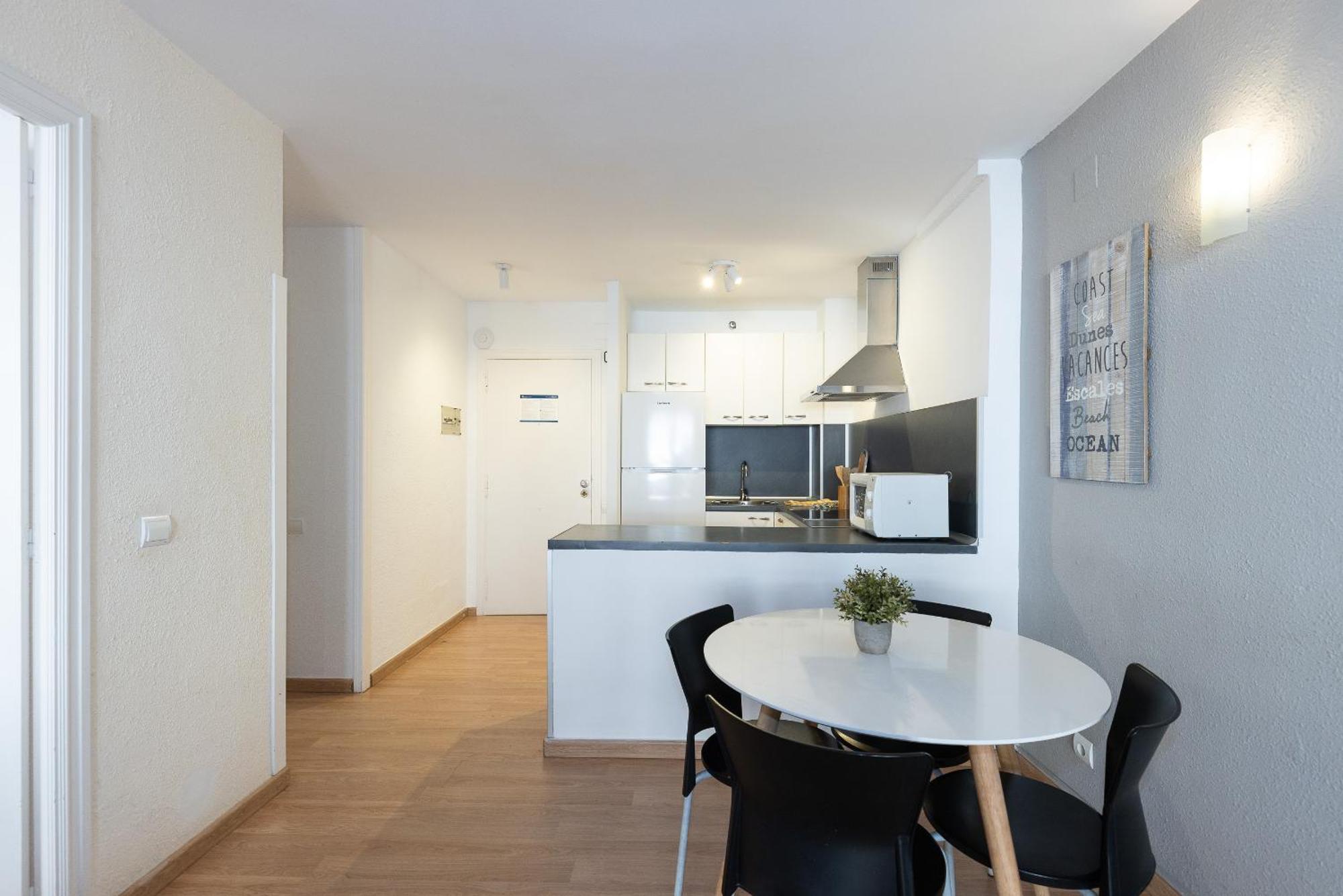 Uhc Novelty Apartment